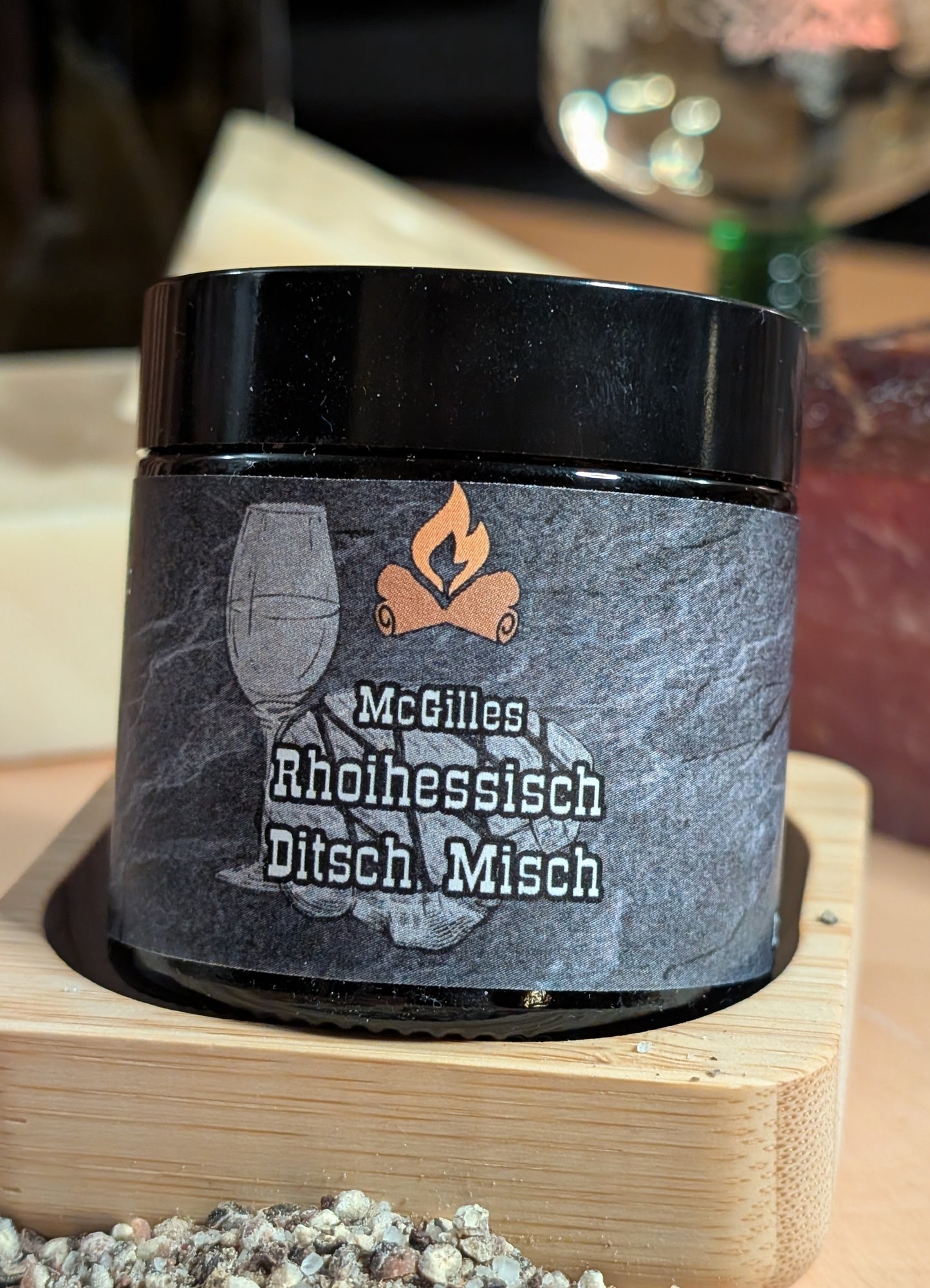 McGilles Rhoihessich Ditch Mich zum Grillen. Der perfekte Begleiter für die alltägliche Küche