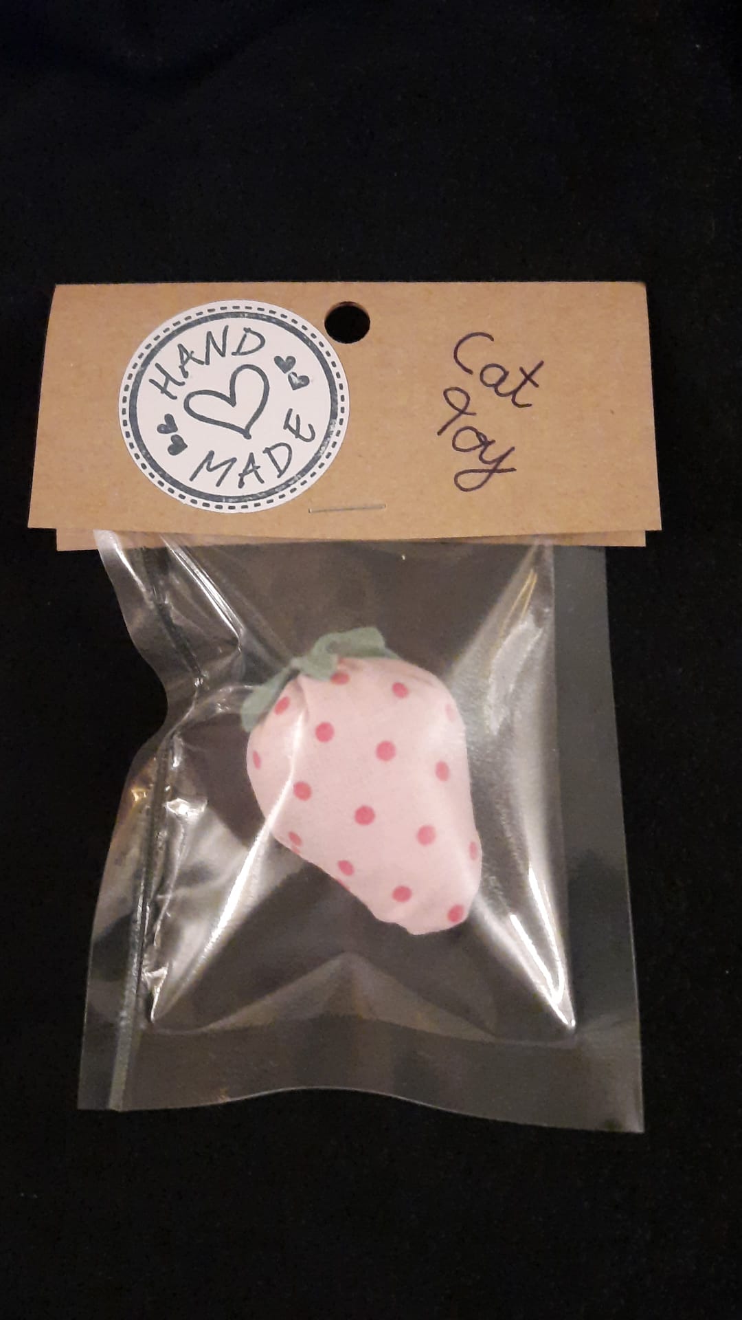 Katzenspielzeug Erdbeere mit Katzenminze / abweichende Verpackung